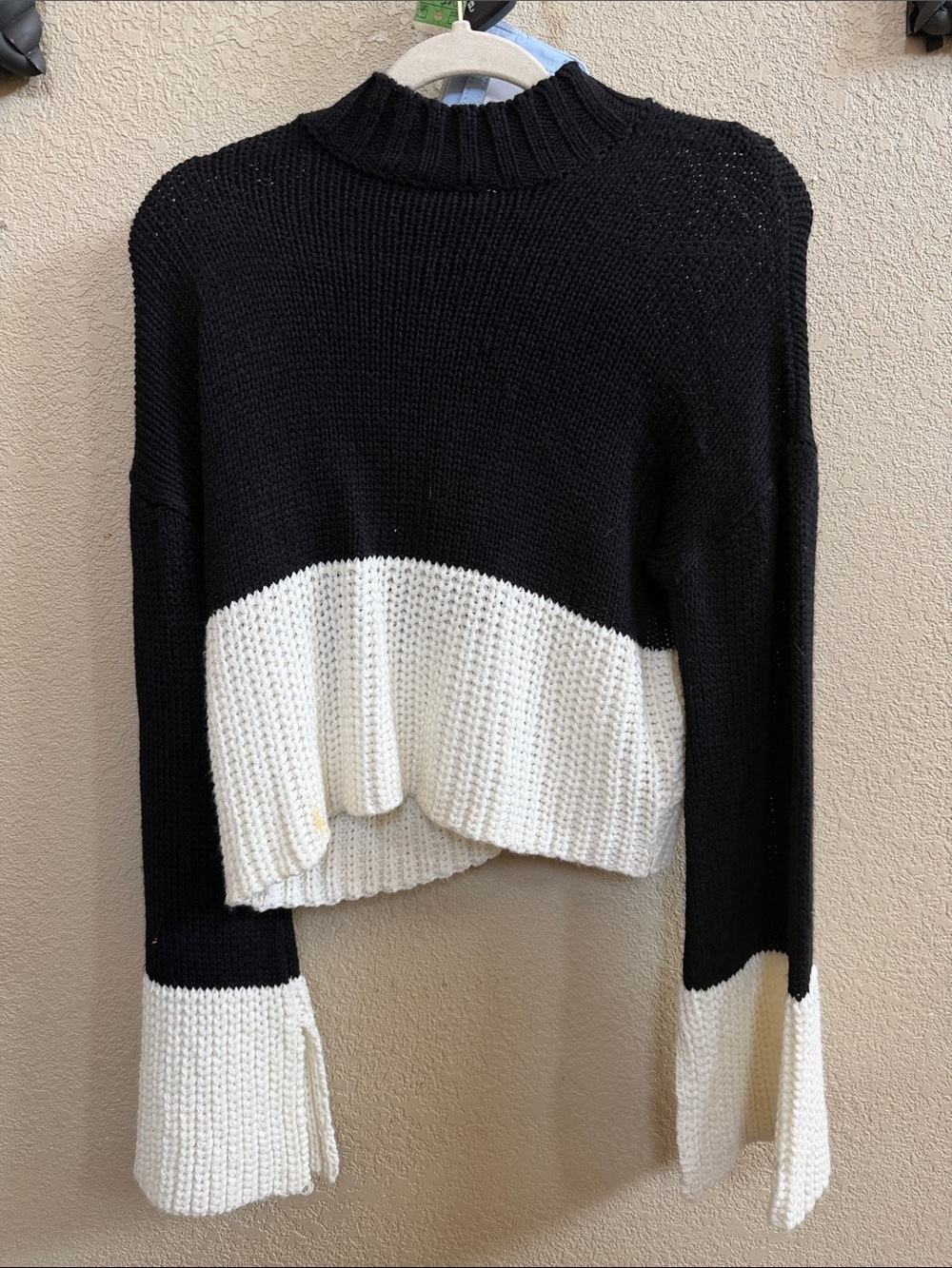 Derek Heart Black and White Colorblock Cropped Turtleneck Sweater